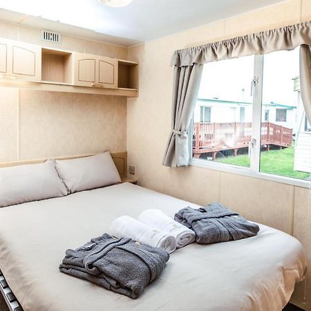 Kings Caravan - Family Groups Only - Very Quiet Park Villa Skegness Exteriör bild