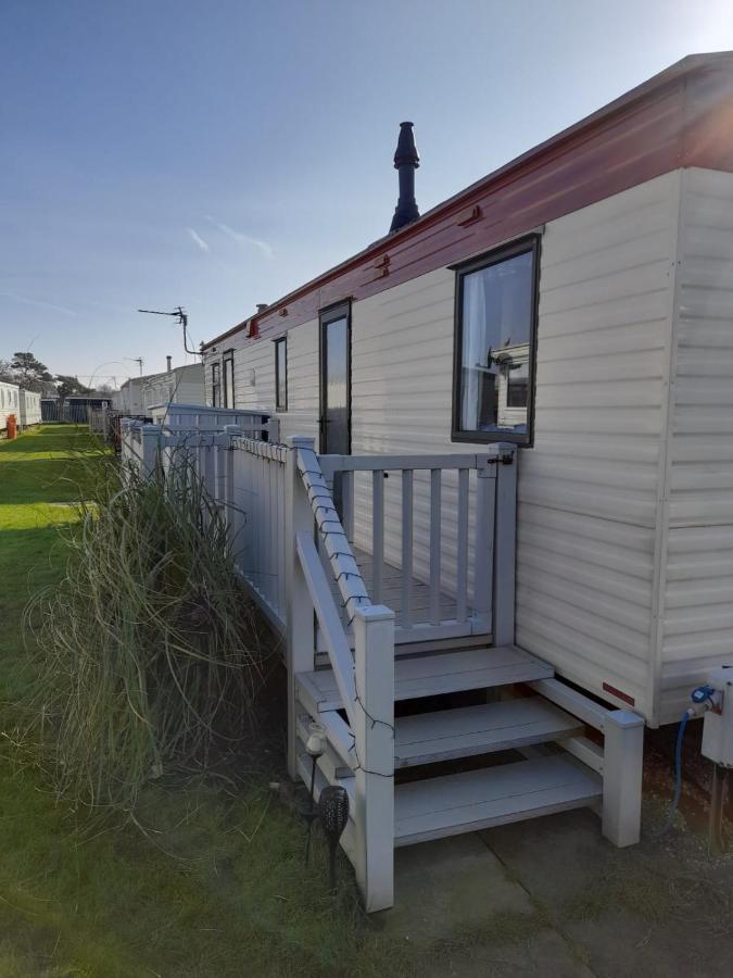 Kings Caravan - Family Groups Only - Very Quiet Park Villa Skegness Exteriör bild